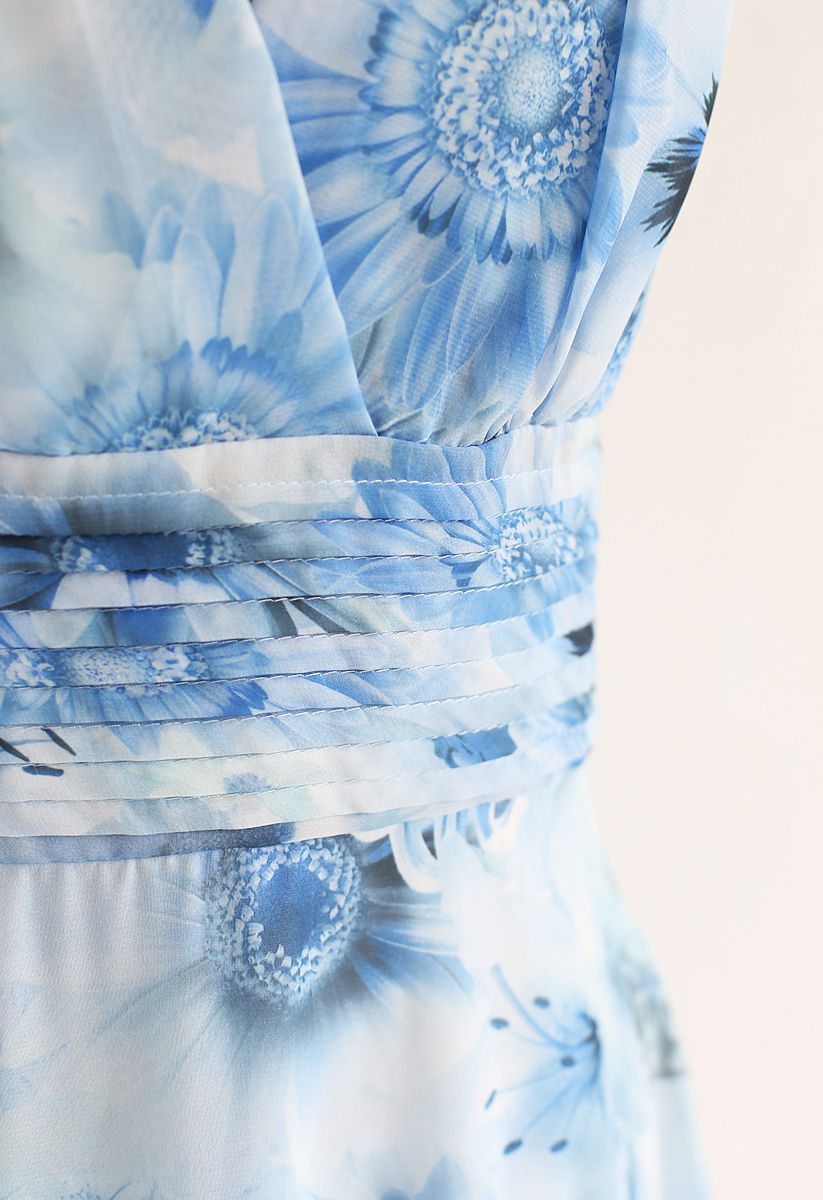 Vestido de gasa sin mangas con pliegues de girasol azul