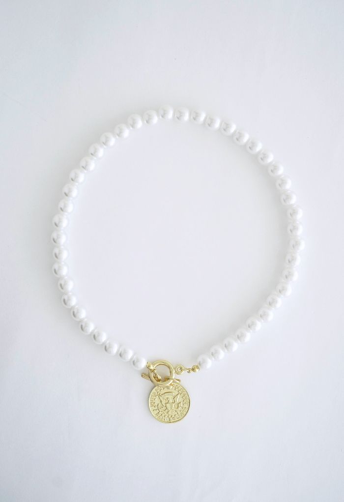 Imitation Pearl Coin Pendant Necklace
