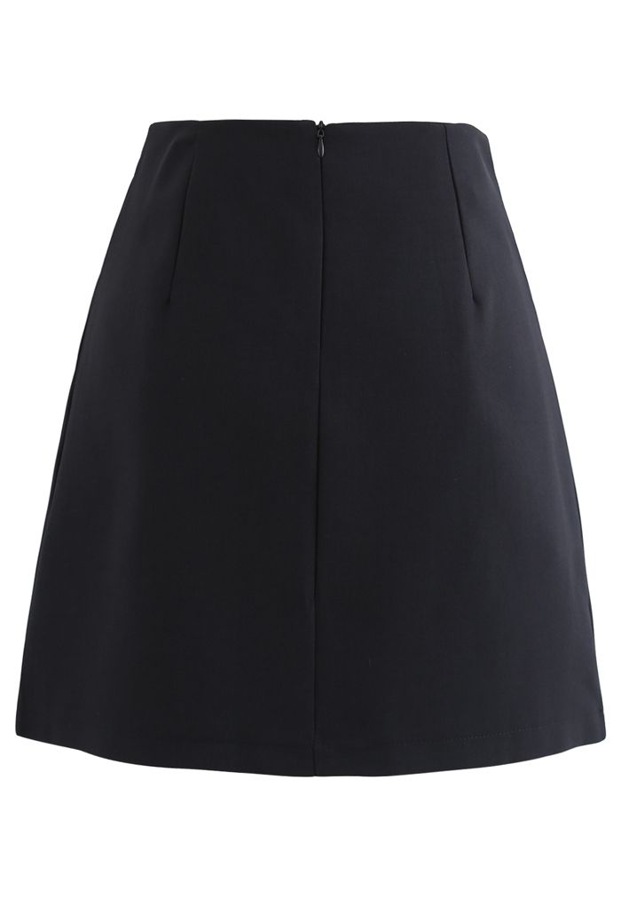 Pocket Embellishment Bud Skirt in Black