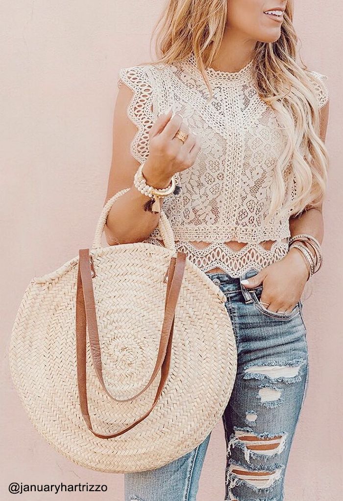 Fresca Blusa Beige Sin Mangas en Encaje y Ganchillo