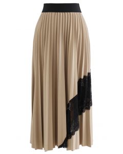 Lace Inserted Pleated Maxi Skirt in Tan
